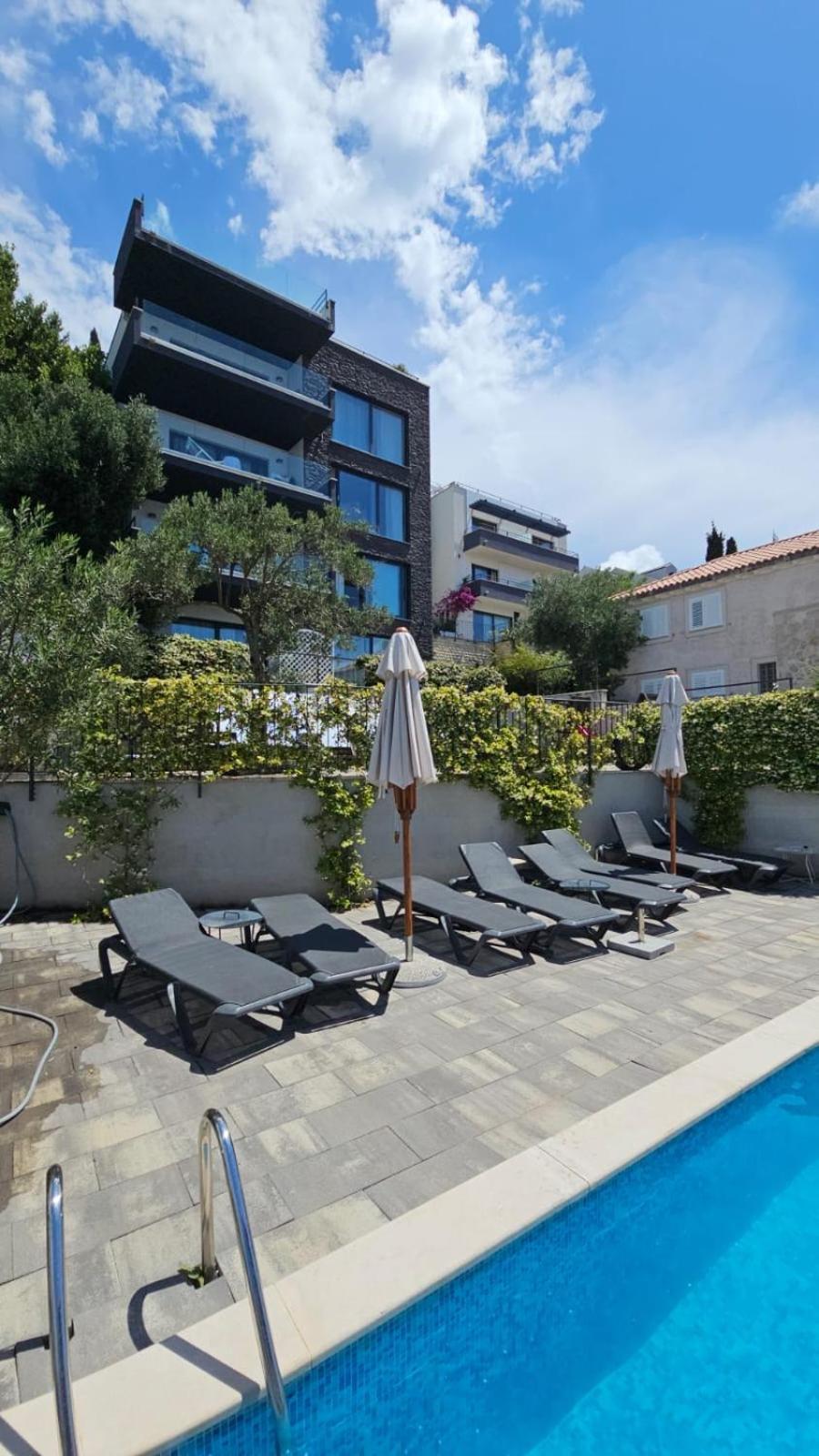 קאבטאט Residence Alpha Apartments מראה חיצוני תמונה