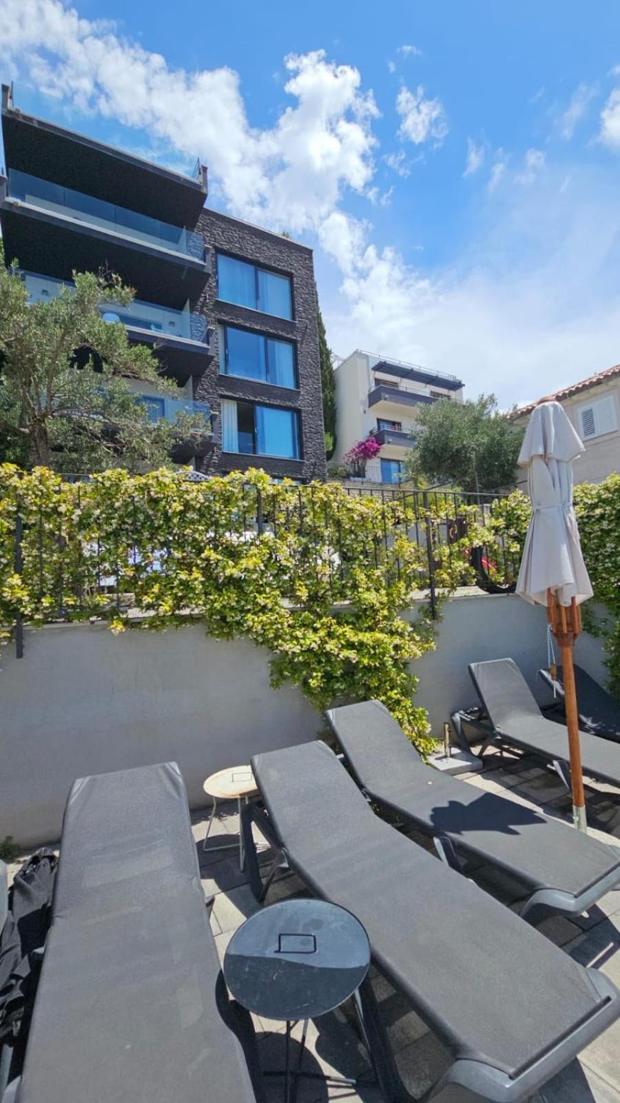 קאבטאט Residence Alpha Apartments מראה חיצוני תמונה