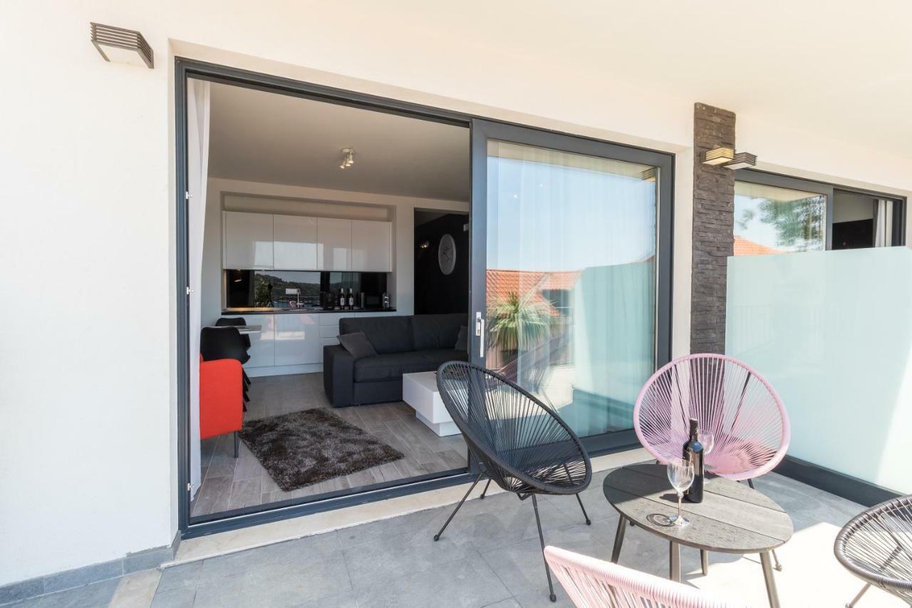 קאבטאט Residence Alpha Apartments מראה חיצוני תמונה